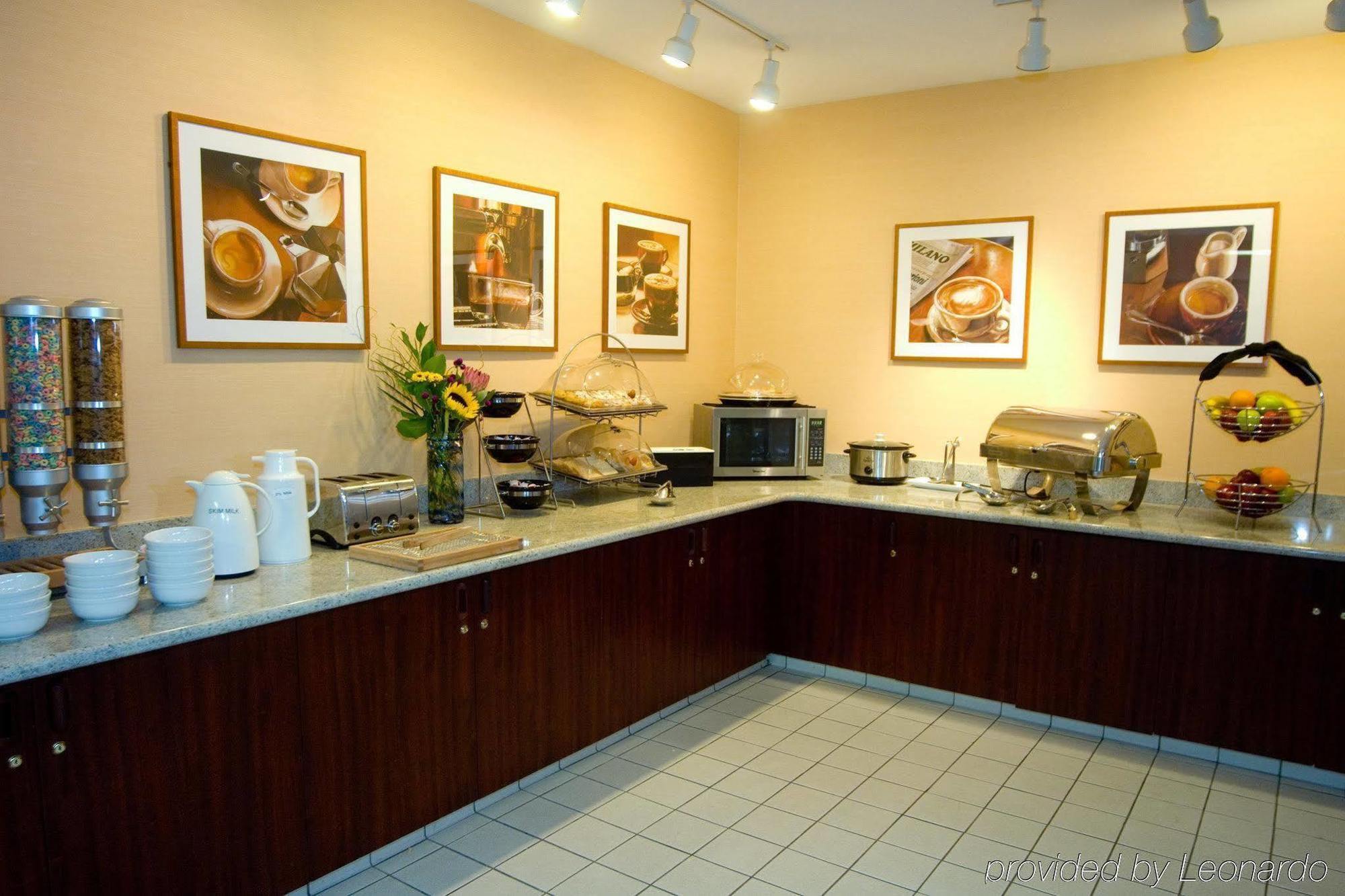 Phoenix Inn Suites 올버니 레스토랑 사진
